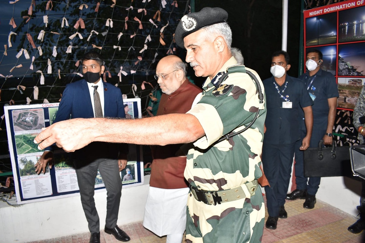Amit Shah takes stock of security at India-Pak border