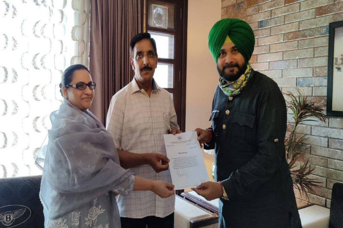 Sidhu’s advisor challenges Amarinder to contest Assembly poll against him (Sidhu) on home turf Patiala