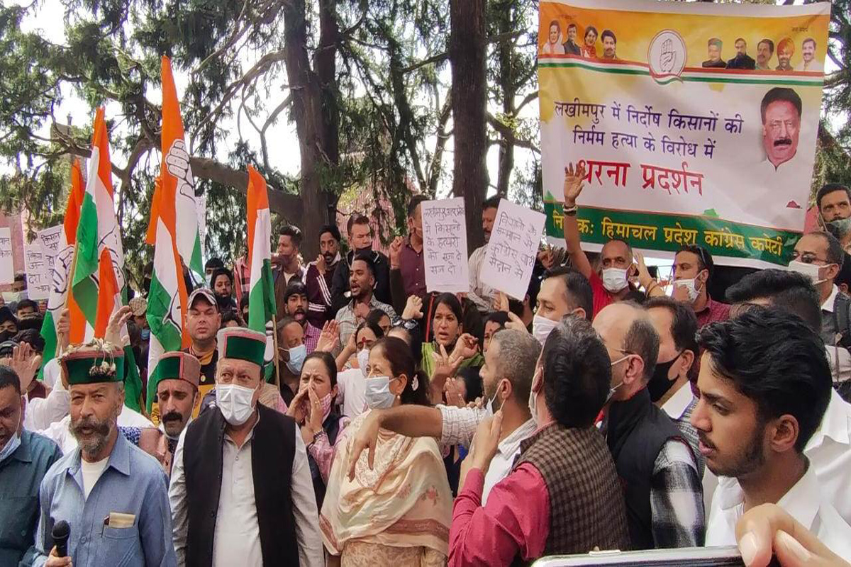 Cong stages protest over Lakhimpur Kheri violence, Priyanka Gandhi’s arrest