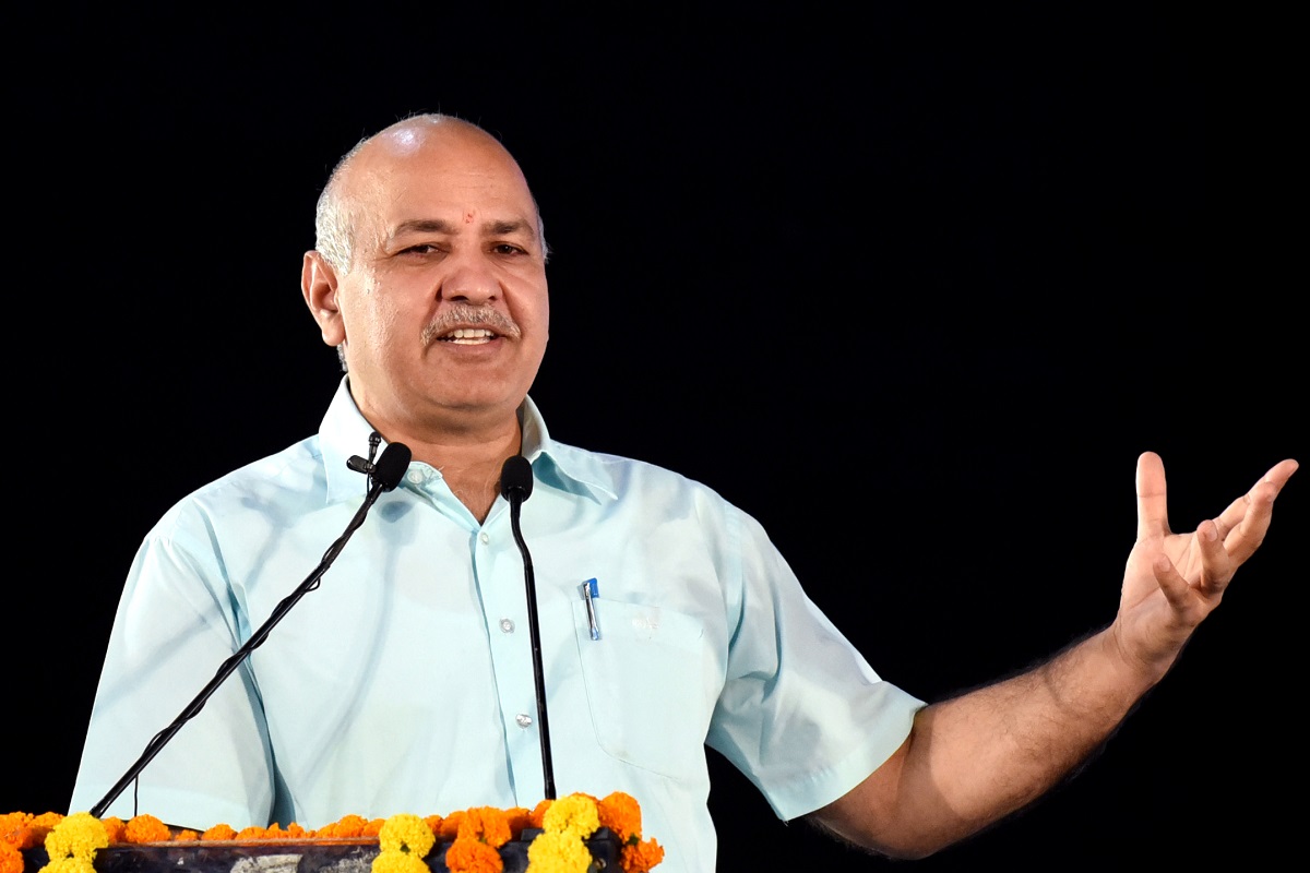 Delhi Govt rolls back its new excise policy