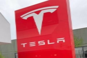 Tesla doubles net income to $3.3 bn in Q3, automotive sales up 55%