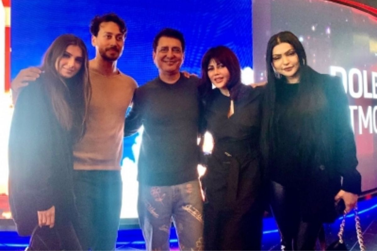 Nadiadwala books London theatre to treat ‘Heropanti 2’ team to ‘No Time To Die’ screening