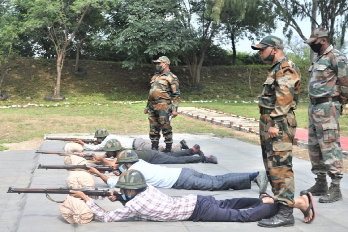 Amidst movement of terrorists along borders, Army trains VDC members in shooting