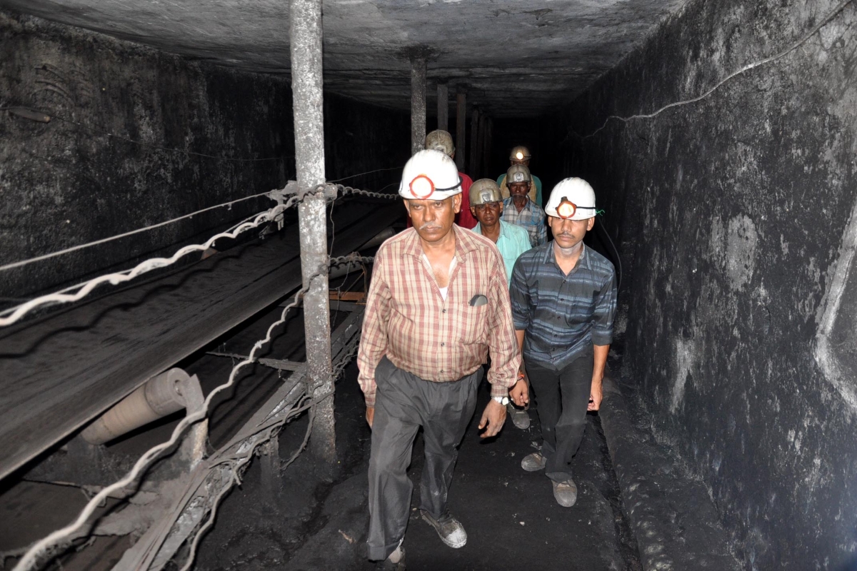 Govt to increase coal production to 2 mn tonnes/ day in a week
