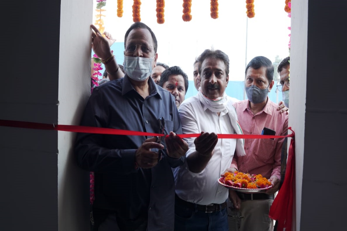 Health Minister inaugurates 3 PSA oxygen plants at LNJP hospital