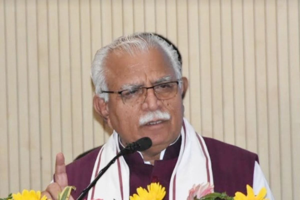 Khattar warns strict action against those without both doses of Corona vaccine