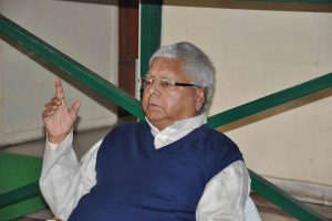 NDA puts up Manjhi, Sahani to counter Lalu in Bihar bypolls