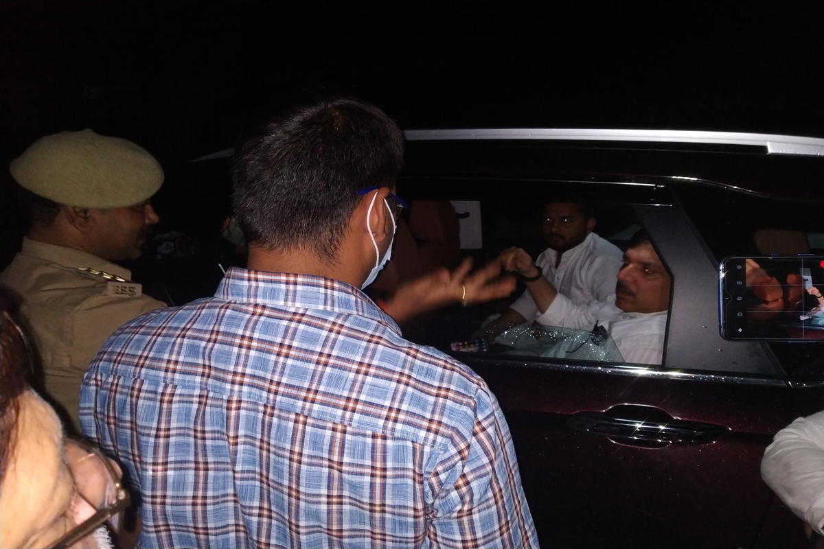 UP Police stops AAP MP Sanjay Singh to enter Lakhimpur Kheri