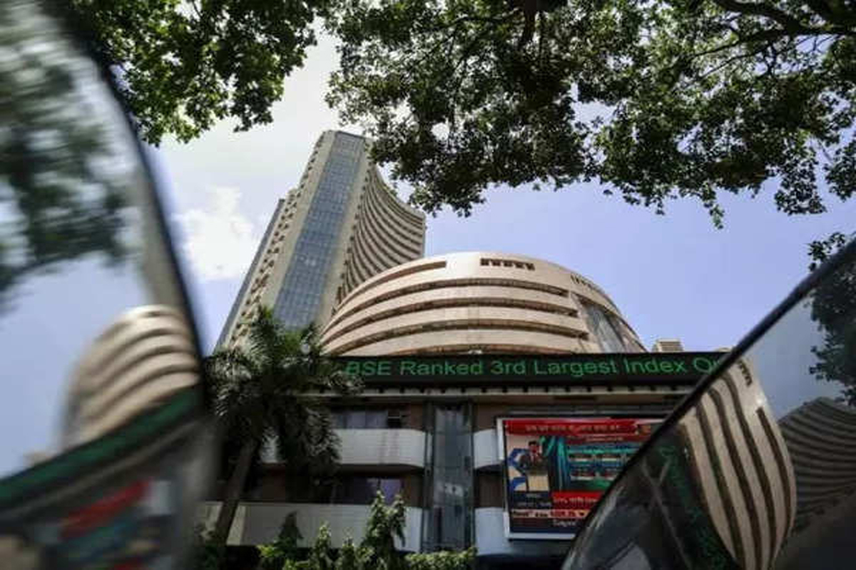 Sensex drops 176 points as domestic stocks open in red