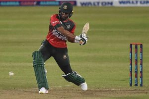 Shakib reclaims top spot in ICC all-rounder rankings as Babar closes in on top batting spot