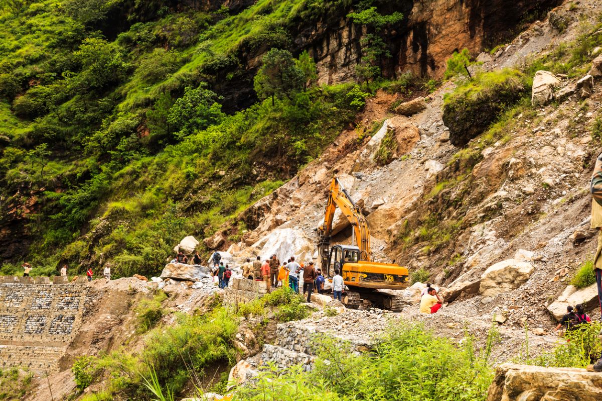 Landslide closes NH-10; PWD mulls slicing hill to make way