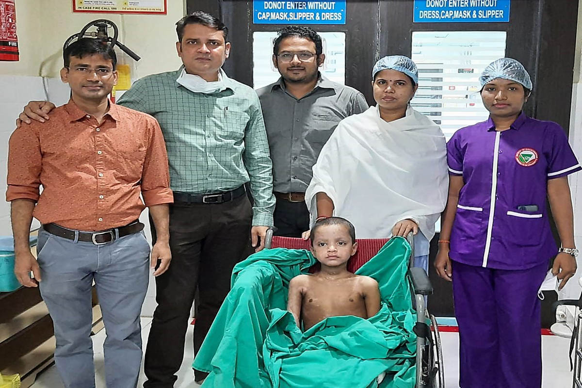 Doctors revive boy with extensive burn injuries