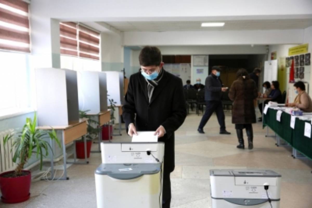 Parliamentary elections in Kyrgyzstan transparent, democratic: Observers