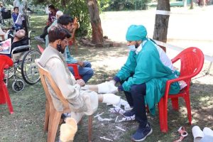 Army provides artificial limbs to specially abled civilians in Kashmir