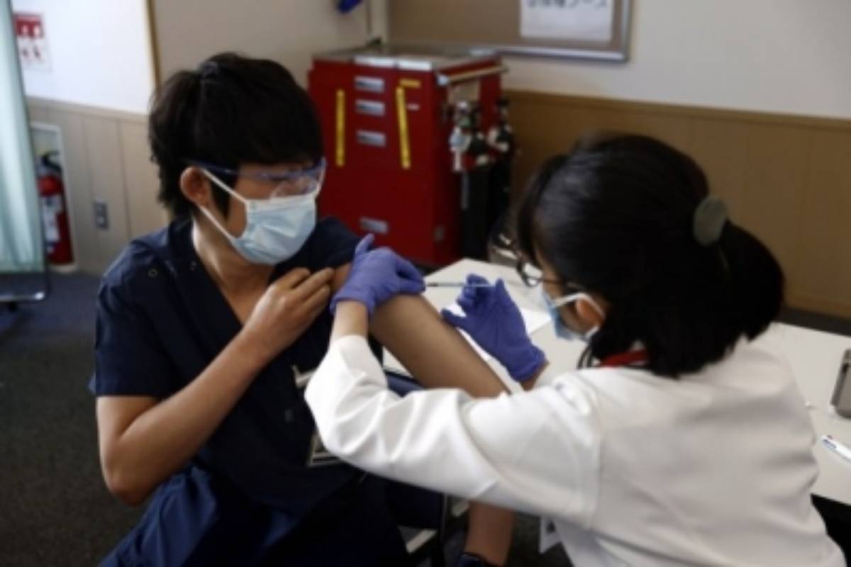 Japan to tighten travel curbs for Africa arrivals over new Covid variant