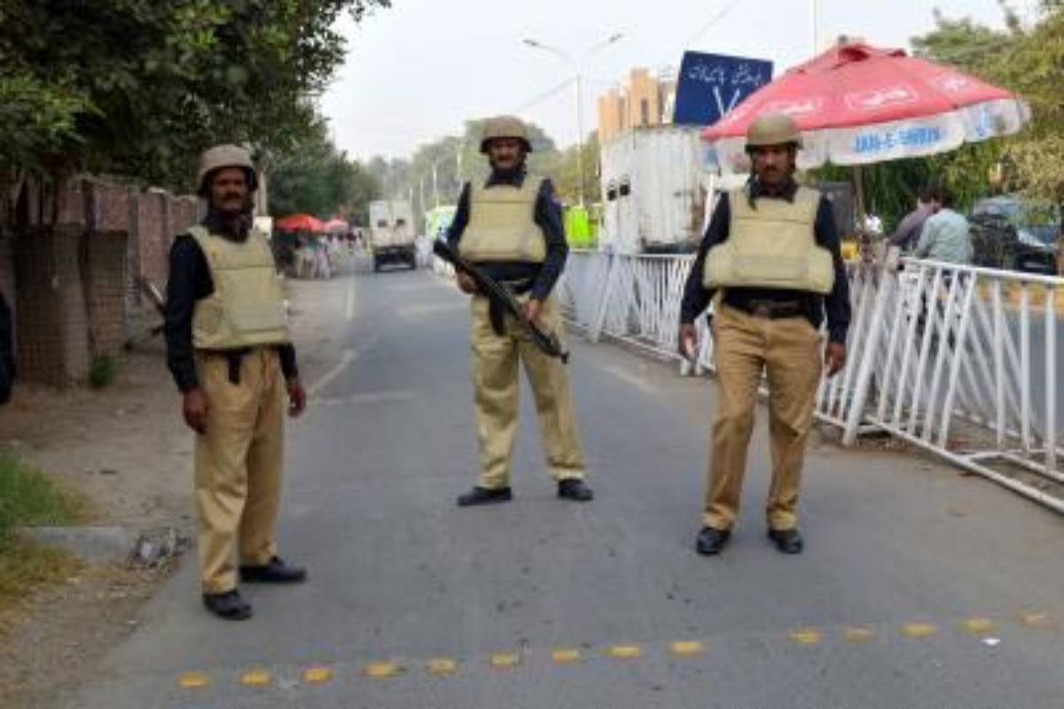 Pak police arrest four for blasphemy in mosque argument