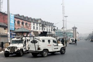 Police officer killed in Srinagar terror attack, IED found in Pulwama