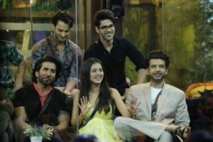 ‘Bigg Boss 15’: Jay, Vishal in ugly spat, Abhijit wants to be Prime Minister!