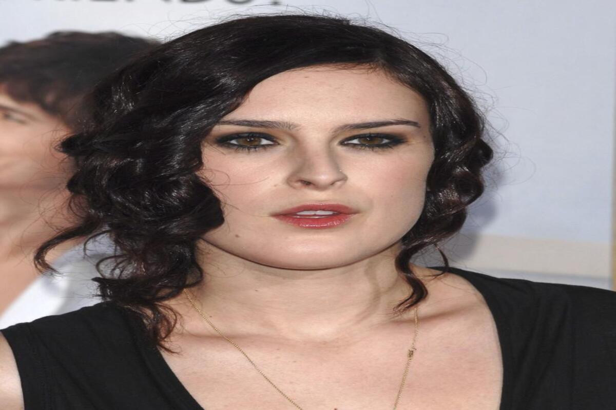 Rumer Willis, The divorce party, comedy
