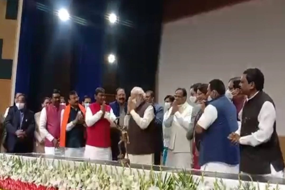Modi warns BJP MPs