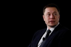 Elon Musk warns employees of potential SpaceX bankruptcy