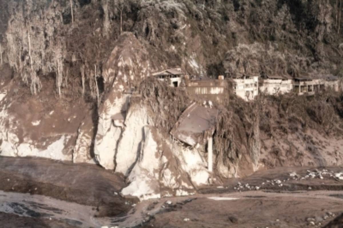 13 died, 98 injured in Indonesia’s Mt Semeru eruption