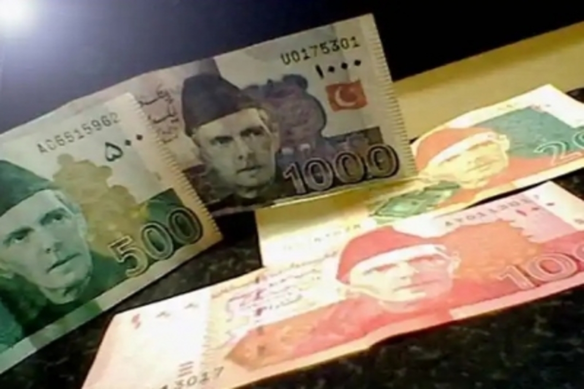 Pakistani currency being circulated in many Afghan provinces