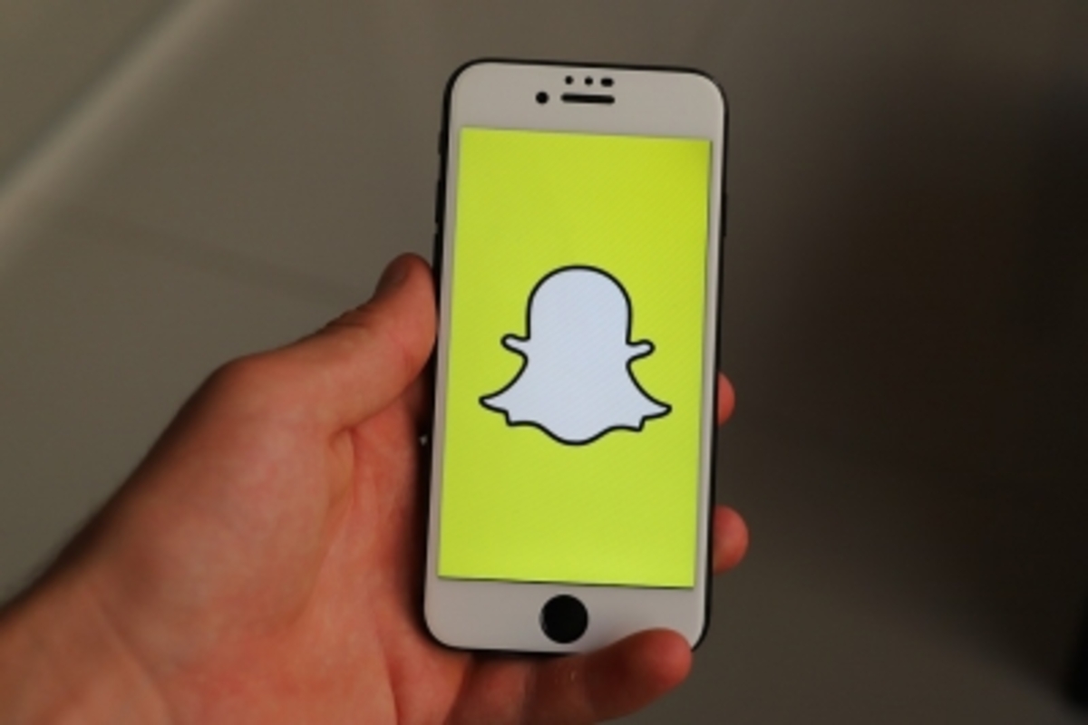 Snapchat’s new lens aims to teach users American Sign Language