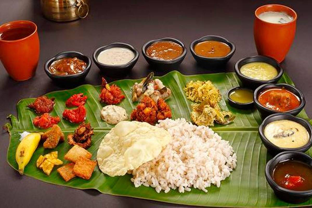 Eating on banana leaves is a healthy trend
