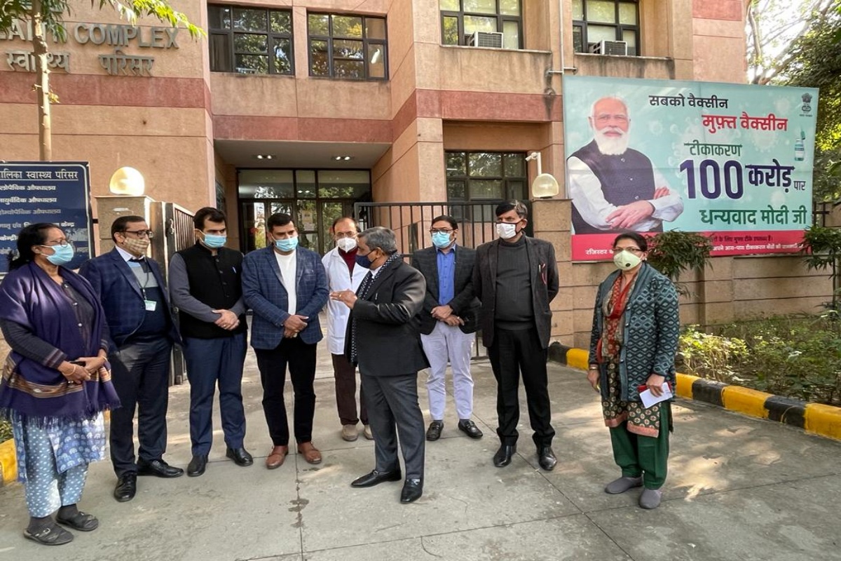 VC-NDMC visits Ayurvedic, Homeopathic, Unani, Dental and Panchkarma health facilities to evaluate the preparedness for Covid19 new variant Omicron