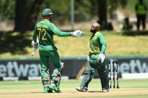 Against India, South Africa scores 296 for 1st ODI thanks to Dussen and Bavuma