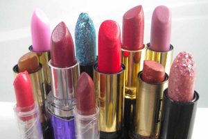 How to choose the perfect lipstick shade for yourself?