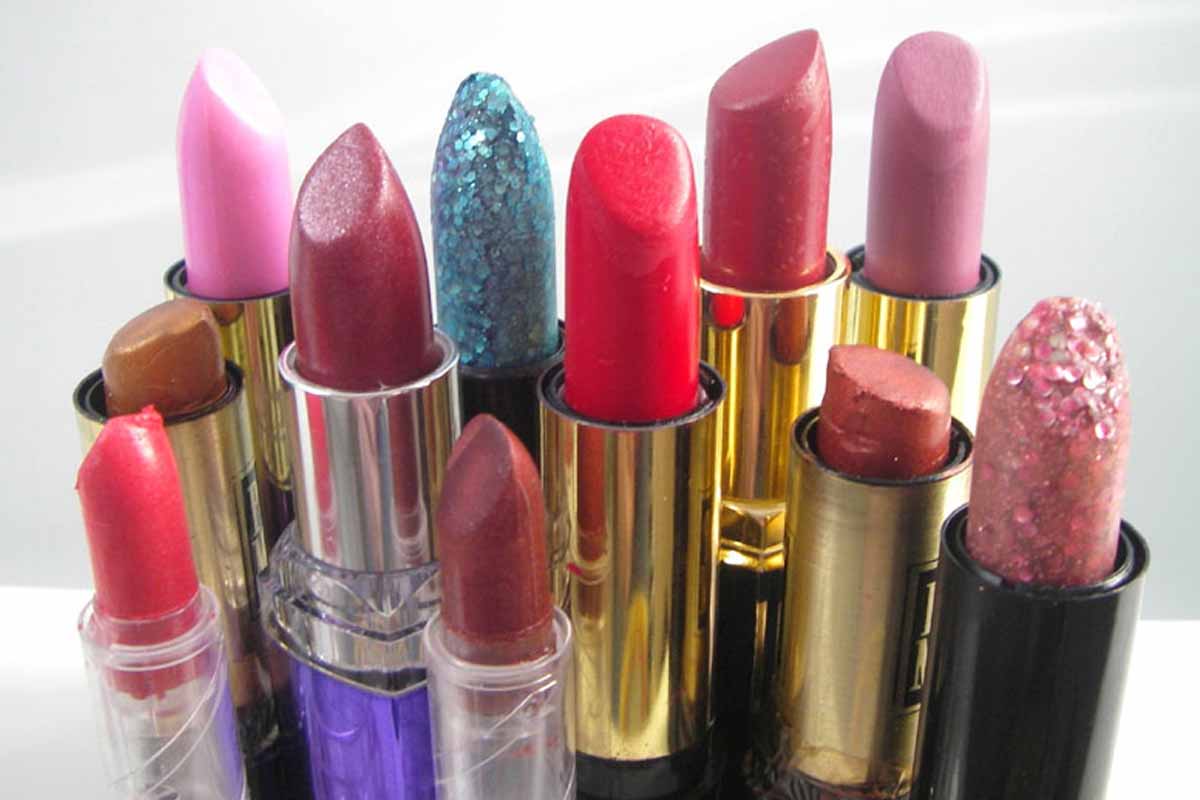 Reasons to experiment beyond nude lipsticks