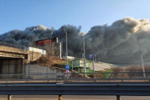 2 firefighters dead, 1 missing in S.Korea warehouse blaze