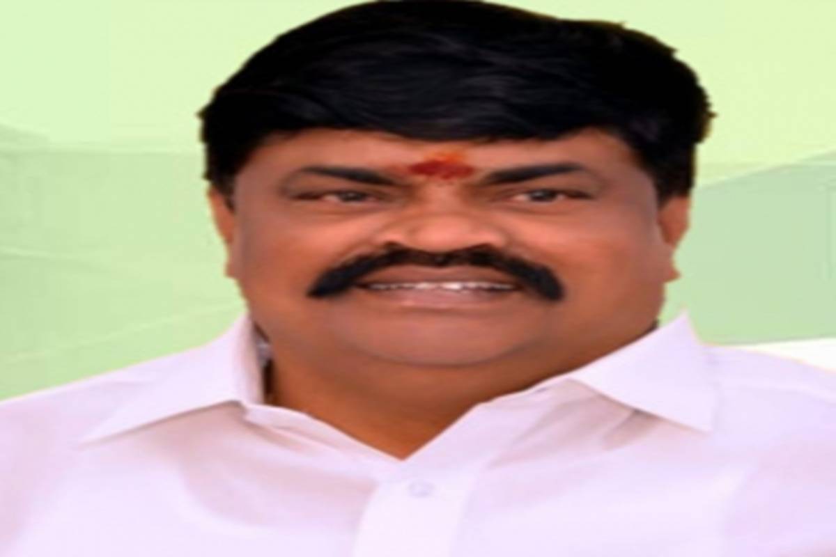 TN police arrest ex-Minister Rajenthra Bhalaji in Rs 3 crore cheating case from K’taka