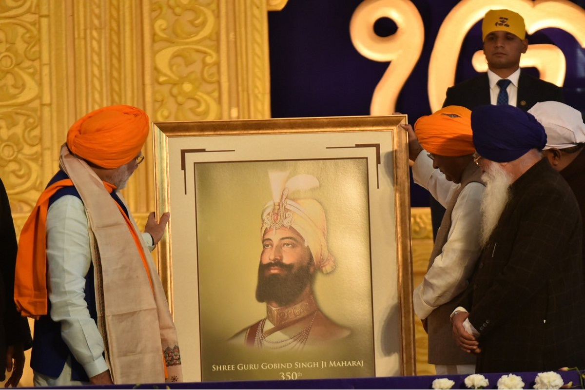 Narendra Modi, Rajnath Singh, Parkash Purab