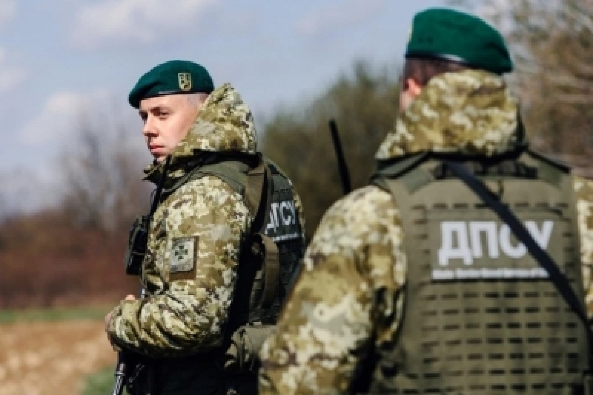 Russia’s claim that it’s moving troops away from Ukraine border is false: US