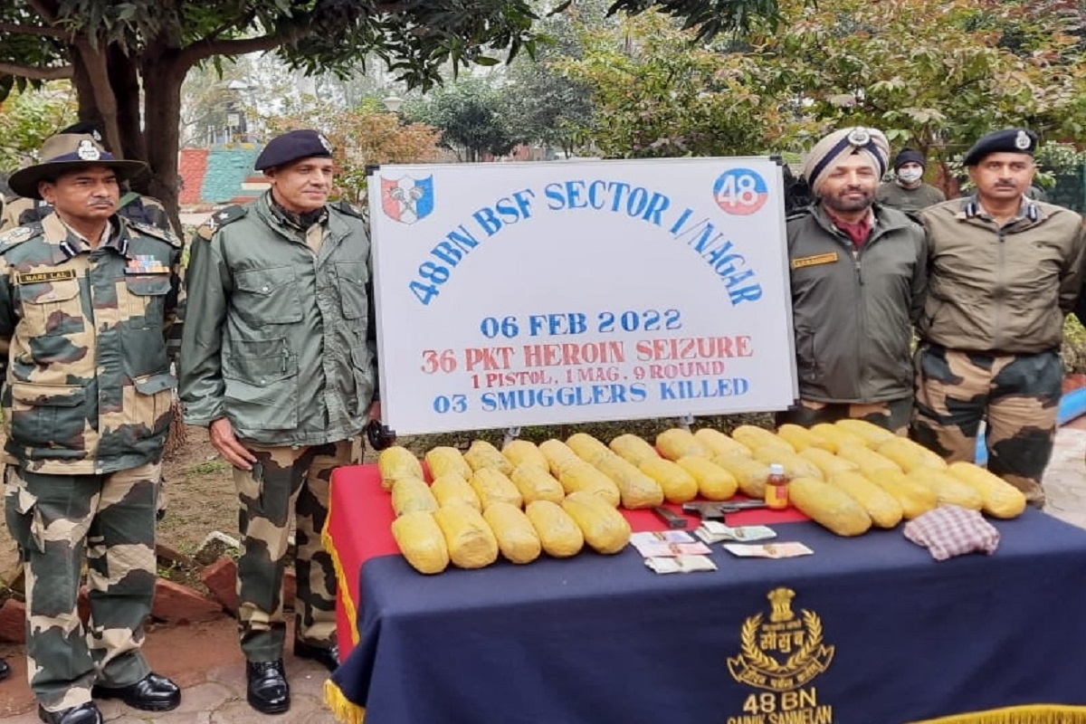 3 Pakistani smugglers shot dead by BSF, 36 kgs heroin recovered