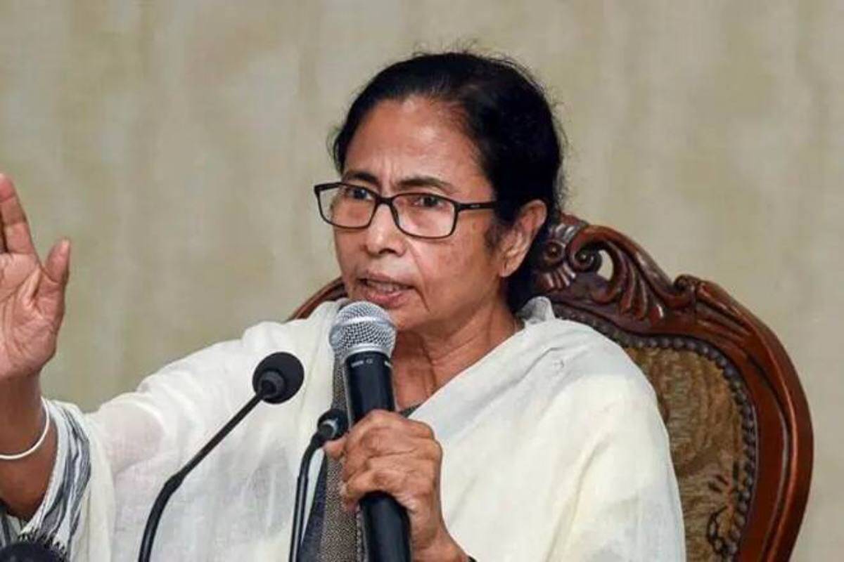 Mamata prescribes FIR for misleading news reports