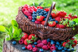 Do you know about the types of berries and their benefits?
