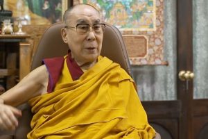 Dalai Lama asks Chinese monks to leave Tibet
