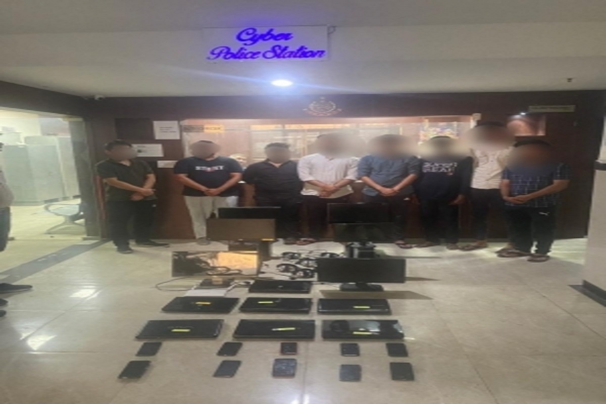 Delhi Police busts fake int’l call centre, 8 arrested