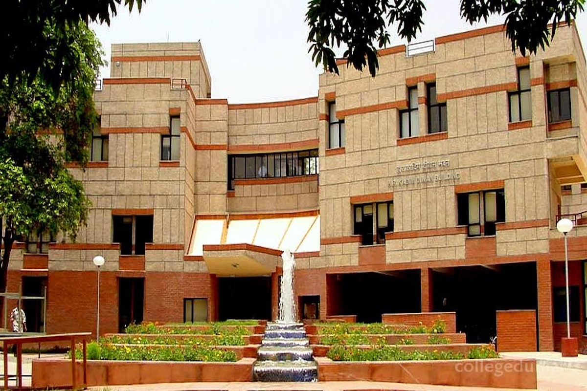 MoHUA to support SIIC IIT Kanpur’s innovative startups
