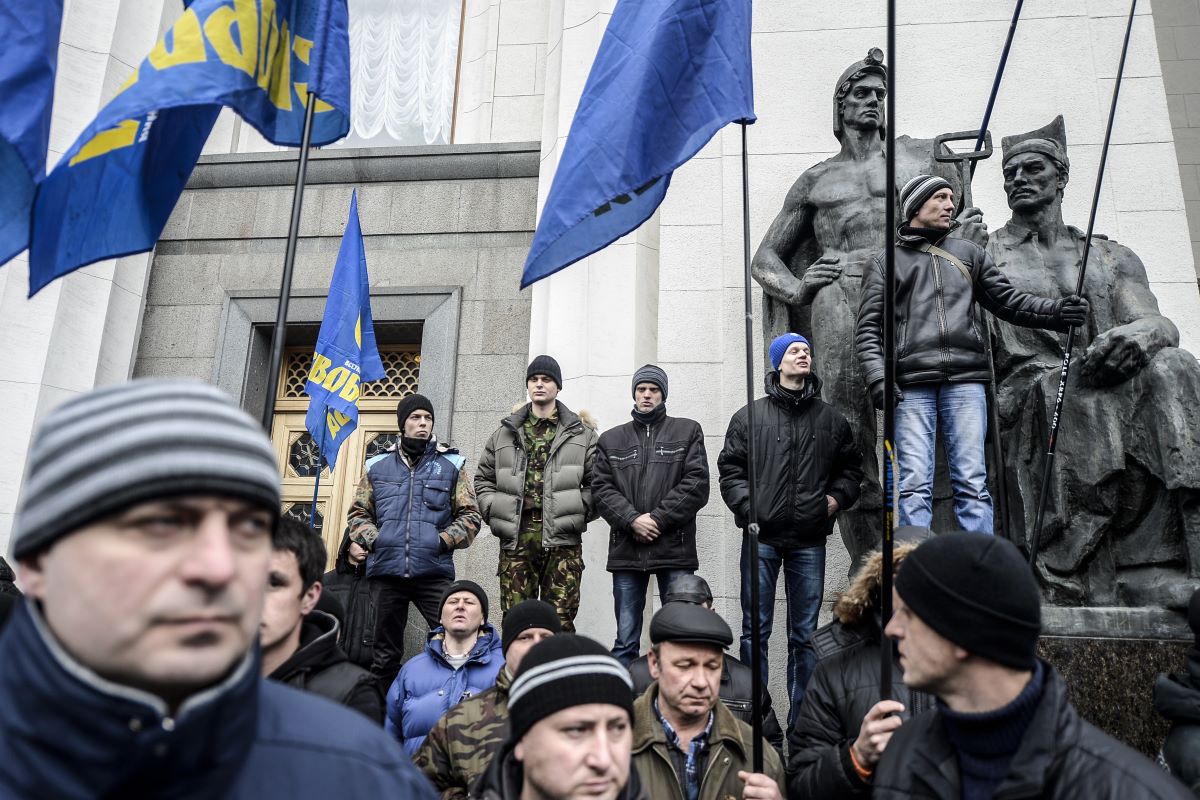 Ukraine a battleground for neo-Nazis?
