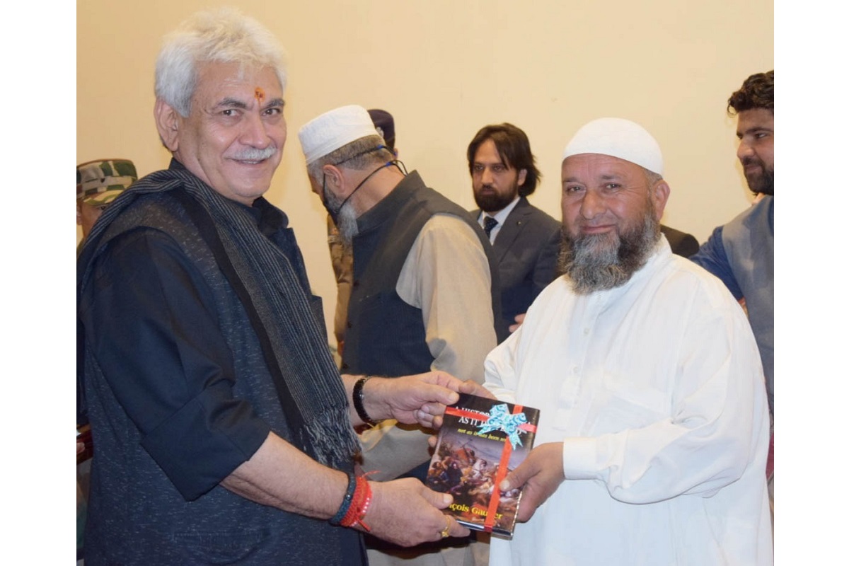 Foil extremist ideological campaign misguiding J&K youth: LG Manoj Sinha
