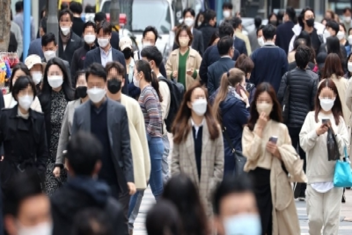 S.Korea likely to lift outdoor mask mandate next week