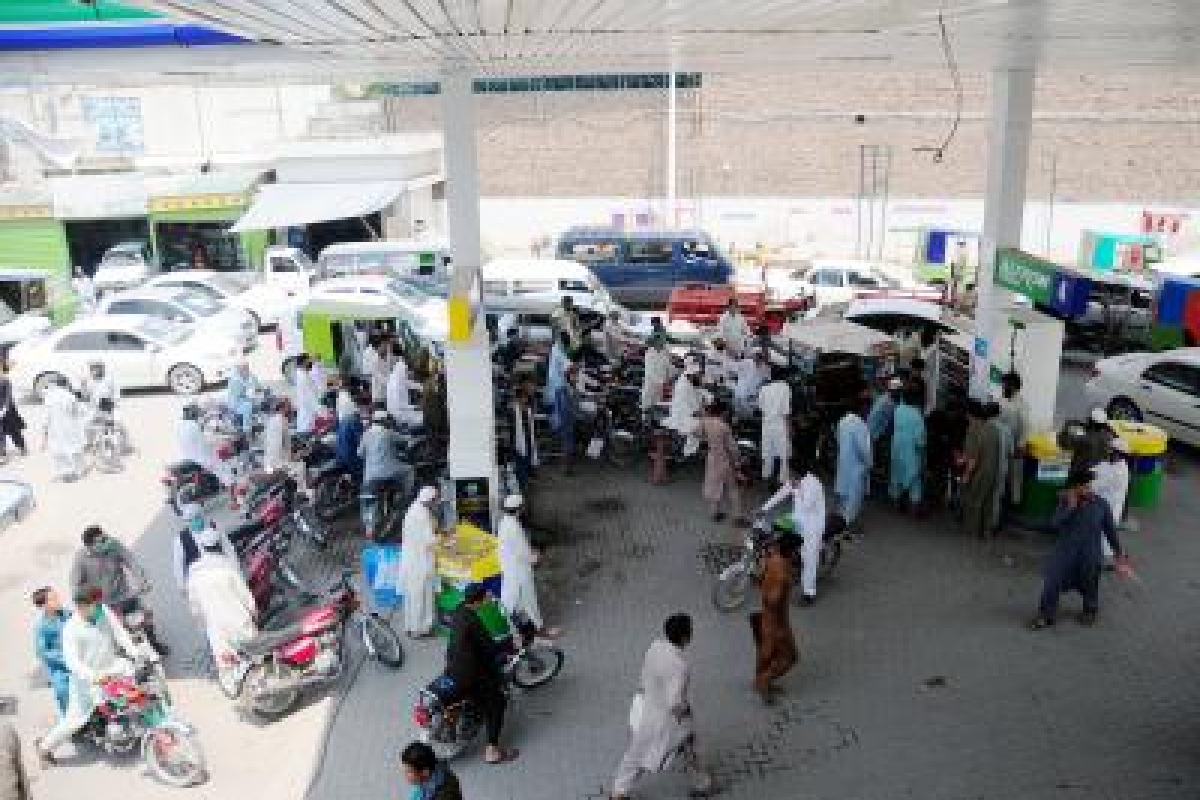 Diesel set to rise above Rs 200/litre for the first time in Pak