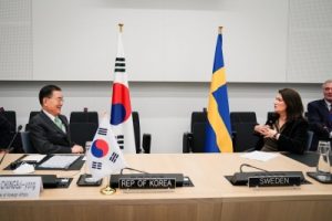 S. Korea holds talks with Sweden, Finland
