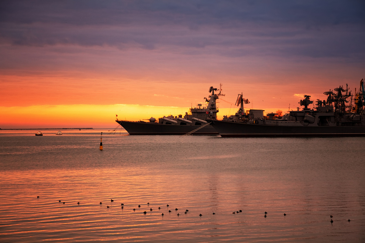 Indian Navy showcases its maritime capabilities in Arabian Sea