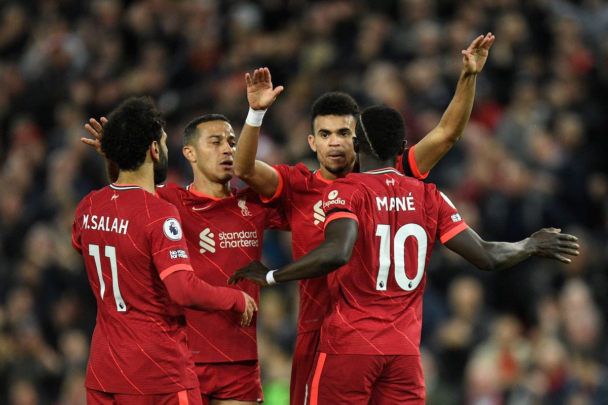 Dominant Liverpool thump Manchester United 4-0